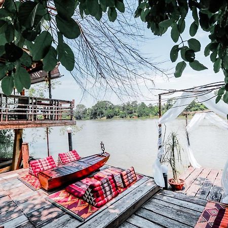 The Antique Riverside Resort Ban Pong  Exterior foto